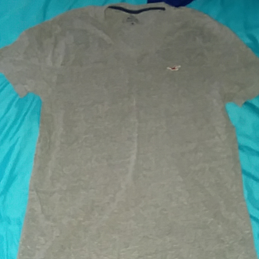 V neck tee